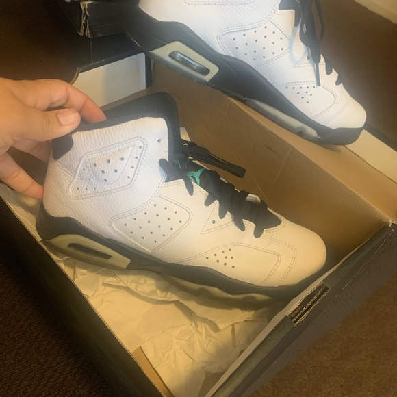 jordan 6 - Picture 2 of 2